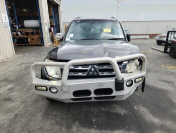 Mitsubishi Wreckers