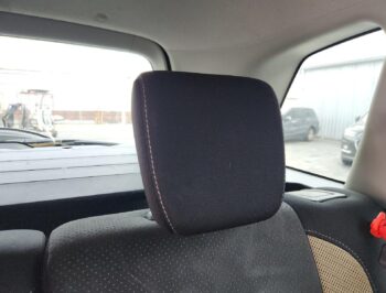 Headrest 2nd Row Left