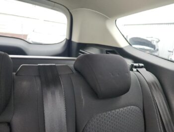Headrest 2nd Row Left