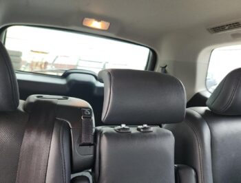 Headrest 2nd Row Middle