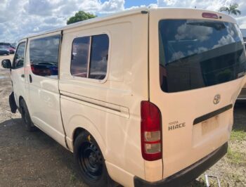LHR Hiace 156