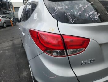Left Tail light