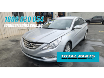 2011 Hyundai i45