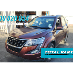 2019 Mahindra XUV500