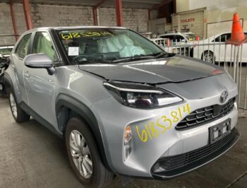 RHF Yaris Cross 107
