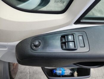 Right Front Master Switch