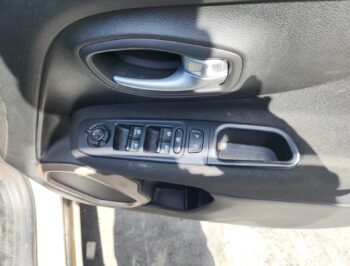 Right Front Master Switch
