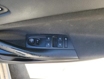 Right Front Master Switch
