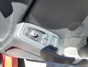 Right Front Master Switch