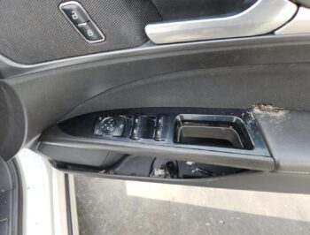 Right Front Master Switch