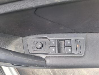 Right Front Master Switch