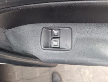Right Front Master Switch