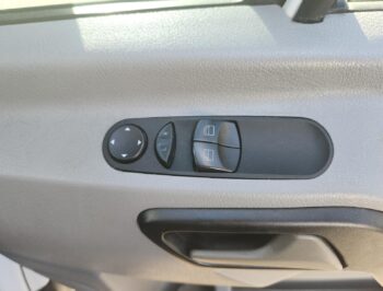 Right Front Master Switch