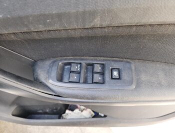 Right Front Master Switch