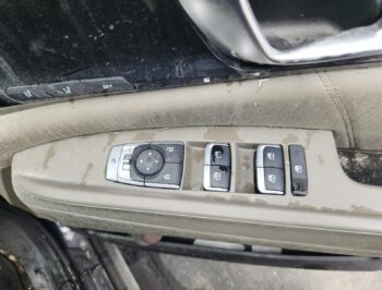 Right Front Master Switch