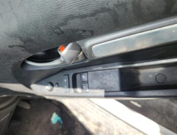 Right Front Master Switch