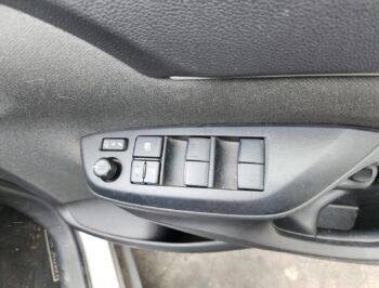 Right Front Master Switch