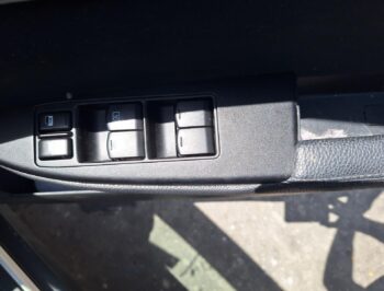 Right Front Master Switch
