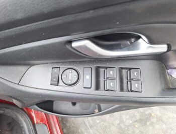 Right Front Master Switch