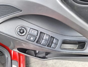 Right Front Master Switch