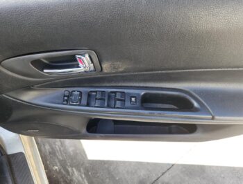 Right Front Master Switch