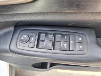 Right Front Master Switch