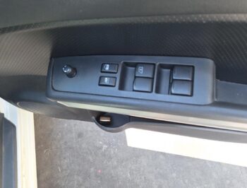 Right Front Master Switch