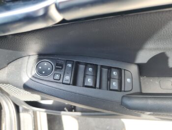 Right Front Master Switch