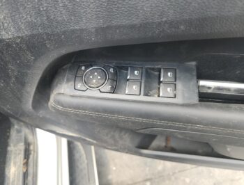 Right Front Master Switch