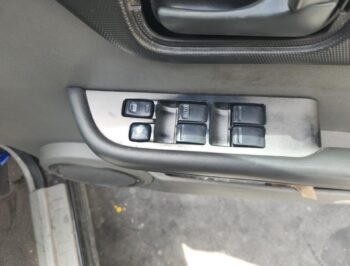 Right Front Master Switch