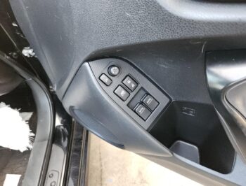 Right Front Master Switch (1)