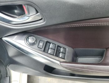 Right Front Master Switch