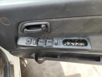 Right Front Master Switch