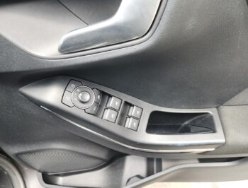 Right Front Master Switch