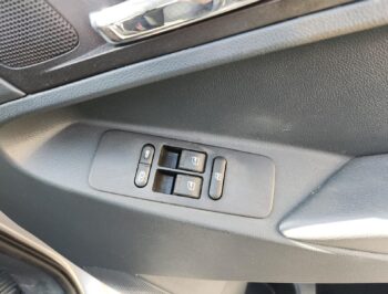 Right Front Master Switch
