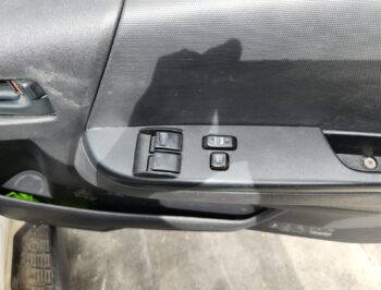 Right Front Master Switch