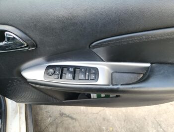 Right Front Master Switch