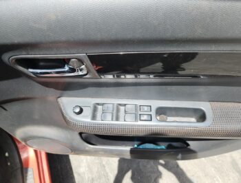Right Front Master Switch