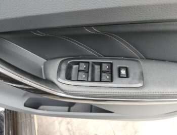 Right Front Master Switch